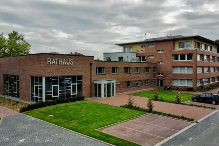 Foto Referenz Rathaus c NZO.jpg